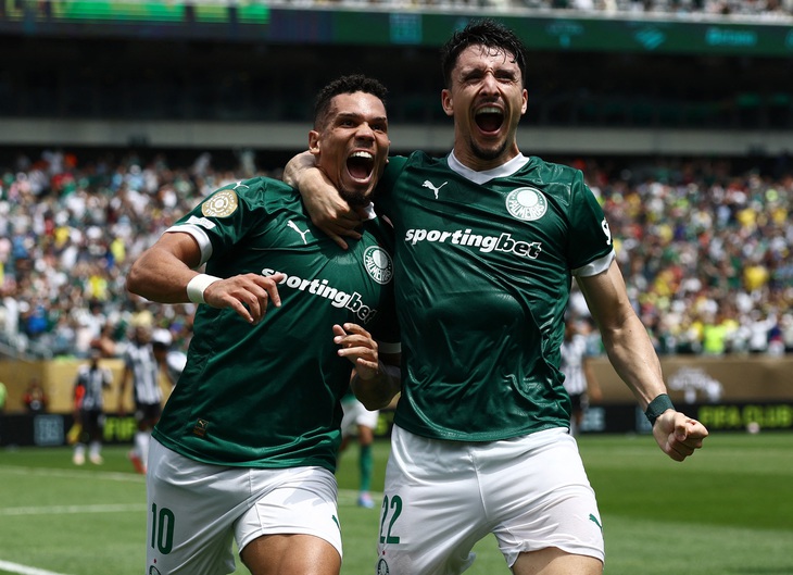 Đánh bại Botafogo, Palmeiras giành vé đầu tiên vào tứ kết FIFA Club World Cup 2025 - Ảnh 1.