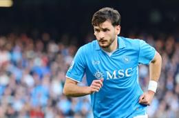 Khvicha Kvaratskhelia sẽ tỏa sáng nếu gia nhập Premier League