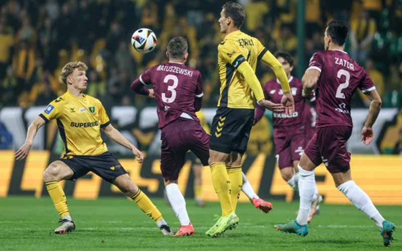 Nhận định, Soi kèo Korona Kielce vs GKS Katowice 0h00 ngày 6/5: Khó thua trên sân nhà - Ảnh 1