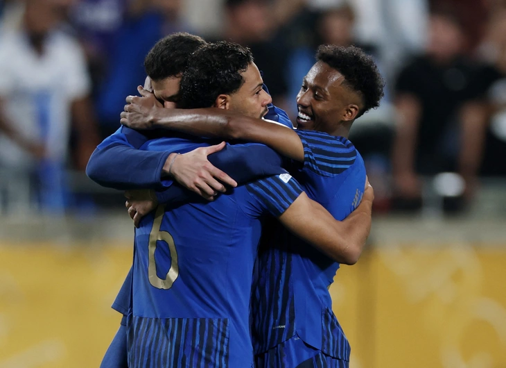 Đại diện châu Á Al Hilal gây sốc khi đánh bại Man City 4-3 ở màn rượt đuổi 'điên rồ' - Ảnh 1.